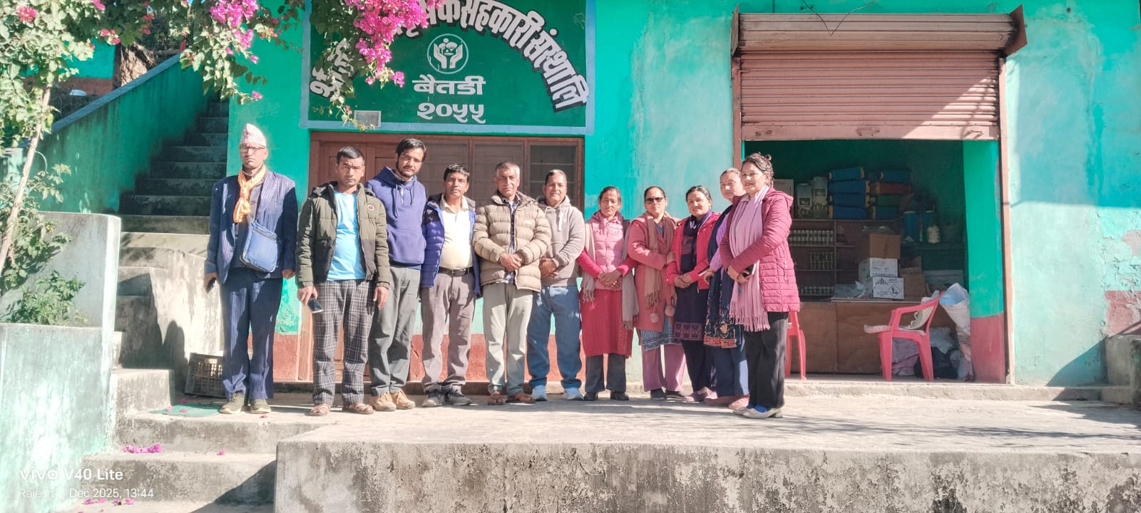 खजुरा साकिनी क्रस  जातका कुखुराहरु